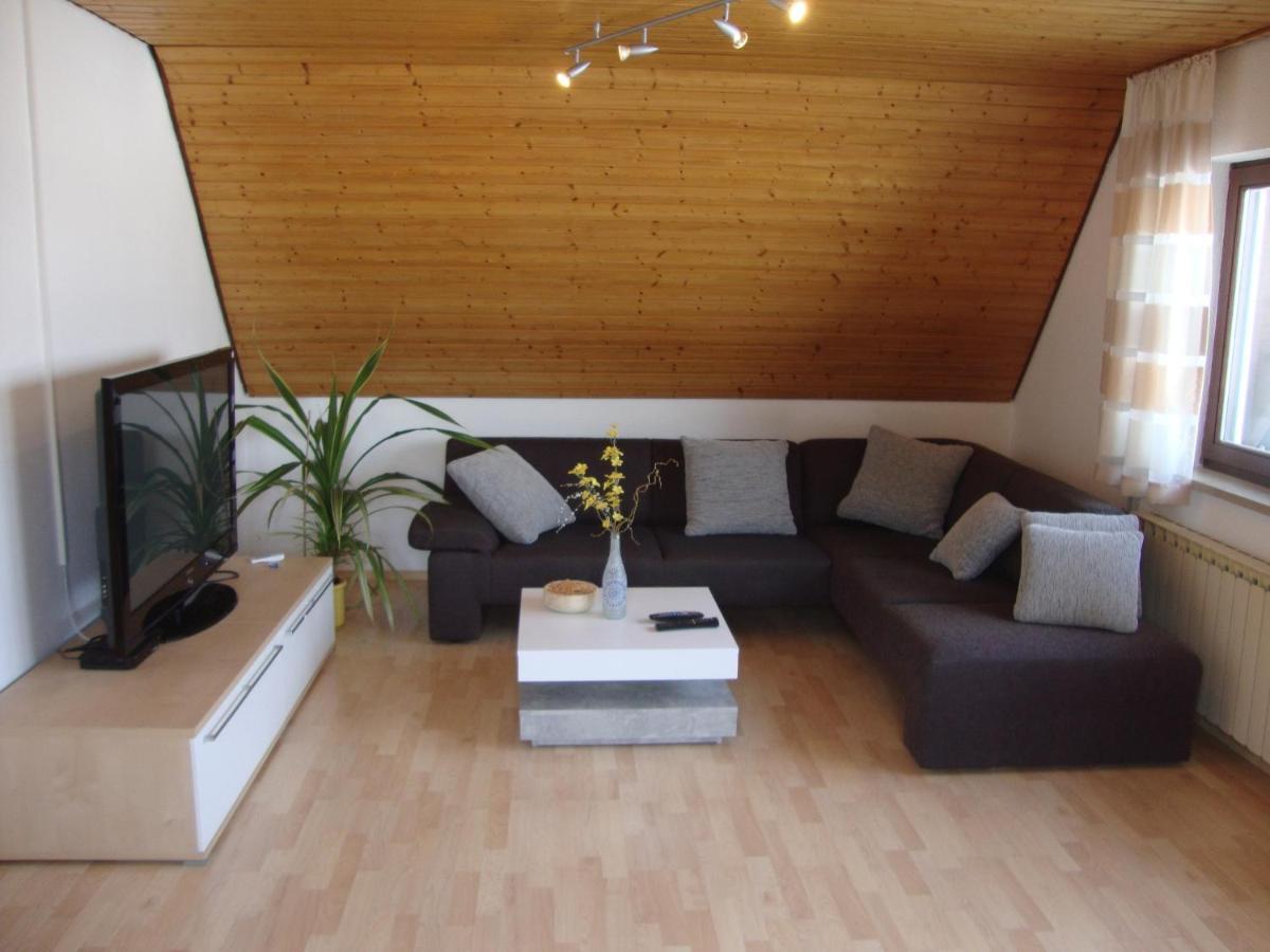 Apartamento Haus Reif Dombuhl Exterior foto